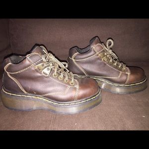 Dr. Marten vintage 90’s lace up ankle boots